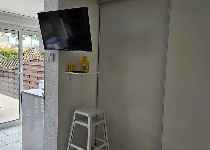 Cap D'agde - Estivales - Proche Naturiste - Terrasse - Wifi - Parking - Piscine - Clim Apartman