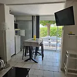 아파트 Cap D'agde - Estivales - Proche Naturiste - Terrasse - Wifi - Parking - Piscine - Clim *