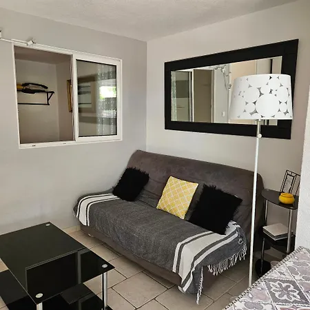 Cap D'agde - Estivales - Proche Naturiste - Terrasse - Wifi - Parking - Piscine - Clim Апартаменты Агд